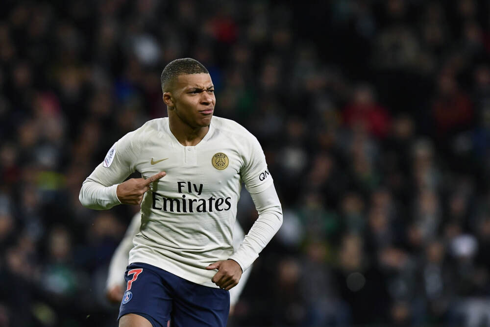 荷兰接手安世后西方联手围堵，却无视中国三大优势，中方硬核破局！